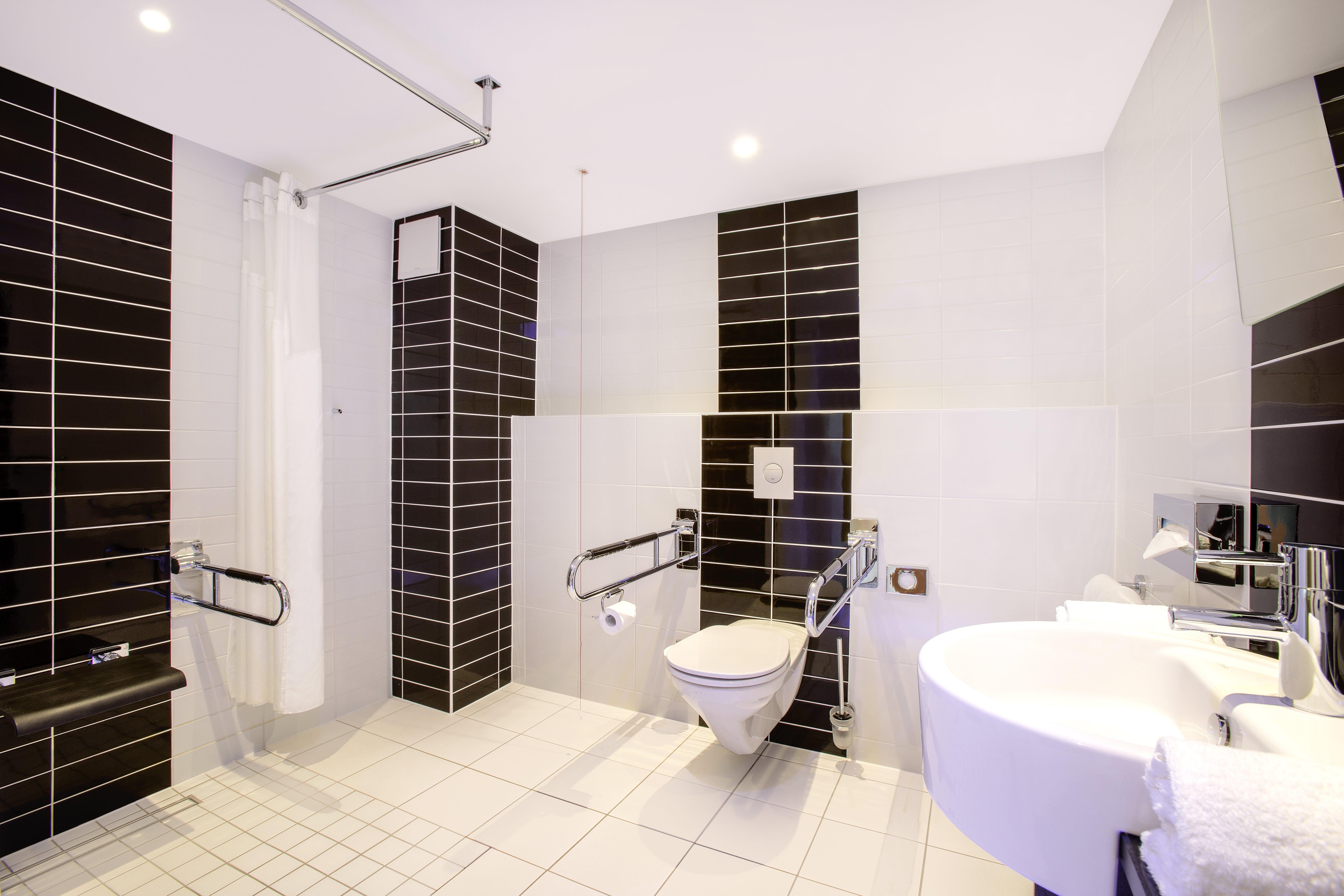 Express By Ihg Hotel