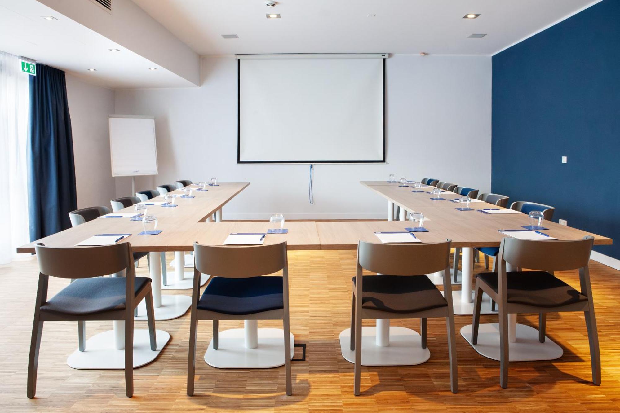 Express Neunkirchen By Ihg 3*
