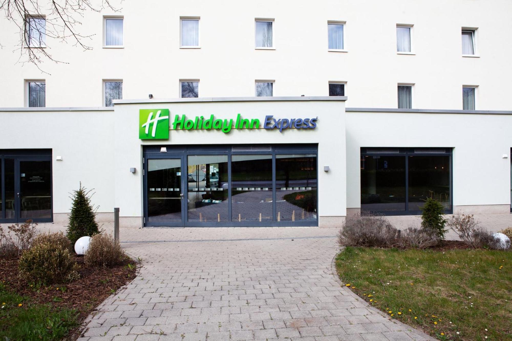 Express Neunkirchen By Ihg Hotel 3*